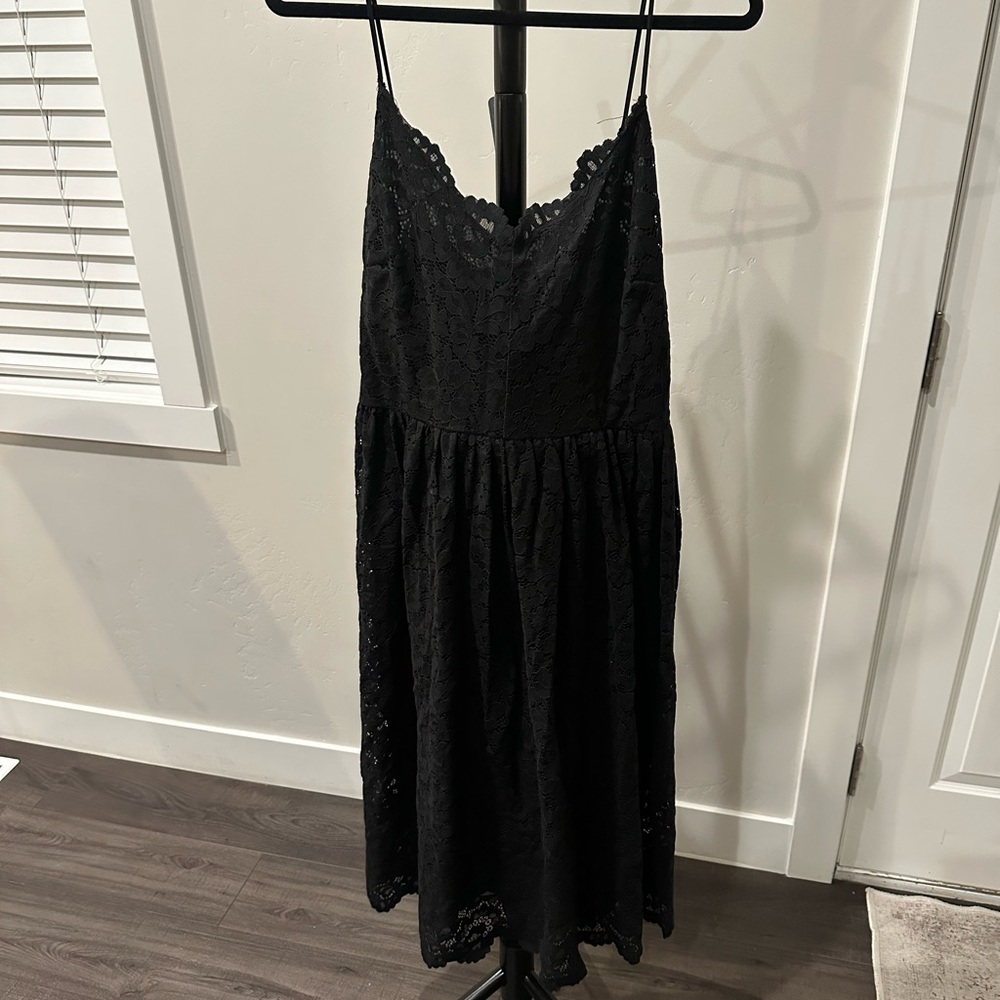 Express Black Lace Midi Dress